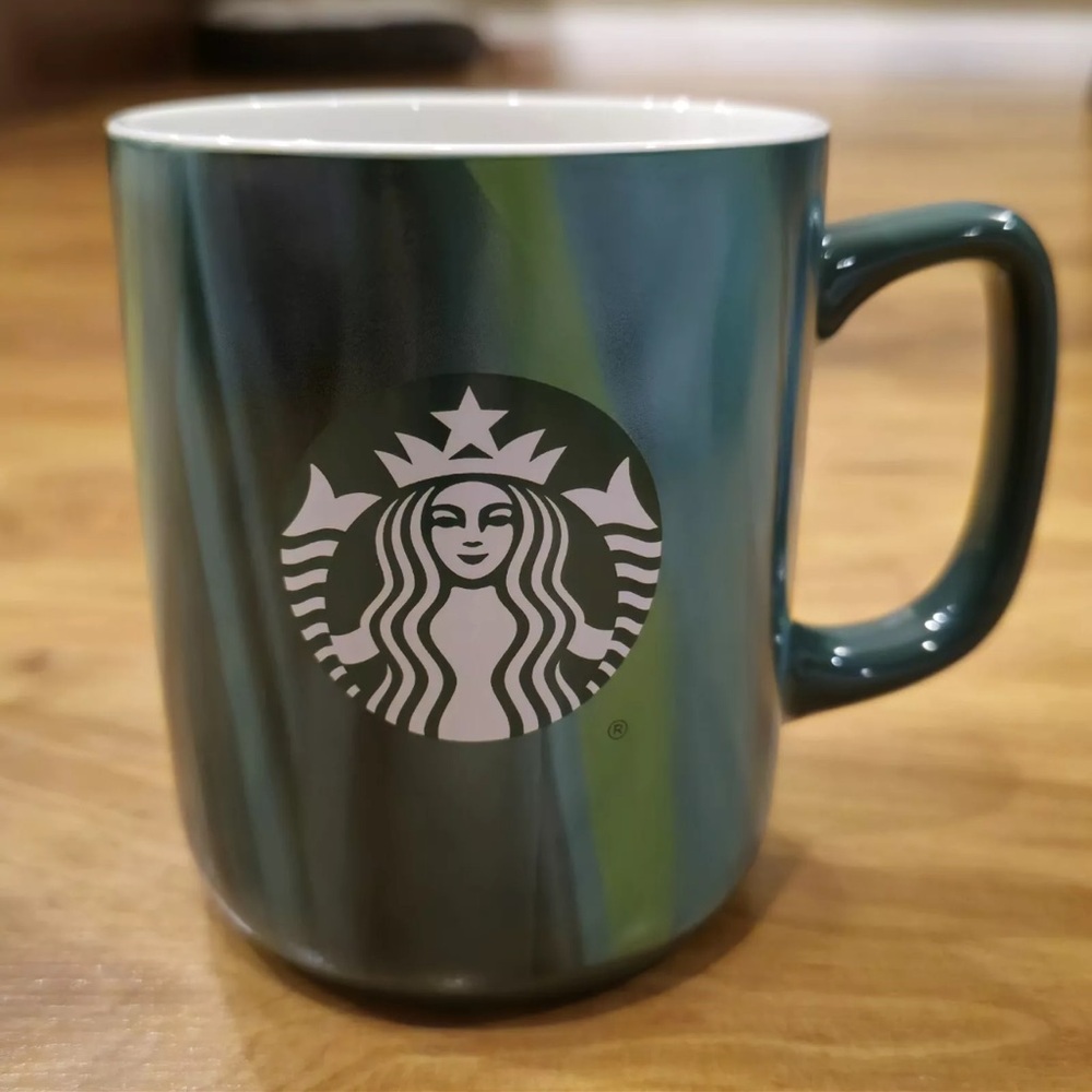 Starbucks Green Marbled Christmas Holiday Mug Ceramic Siren Logo 15 Oz. 2022